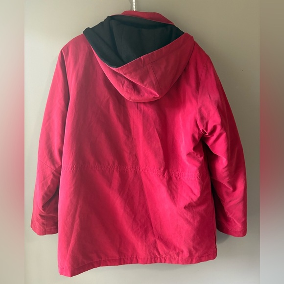 London Fog Women’s Medium Red Removable Hooded Jacket, fleece lined removable - Picture 5 of 10